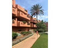 Resale - apartment - Marbella - Cabopino