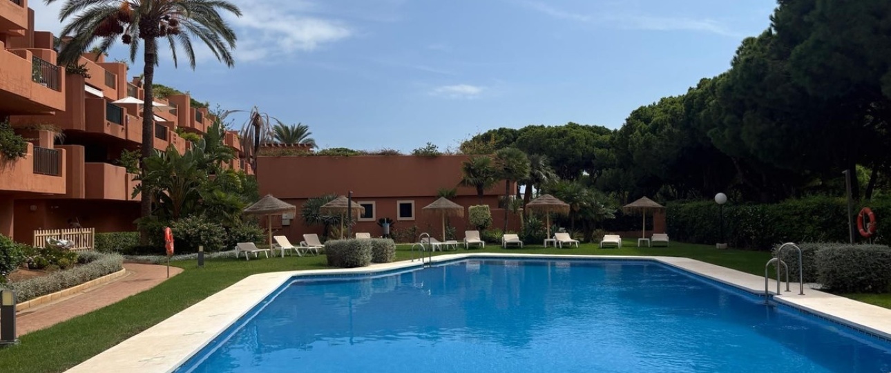 Resale - apartment - Marbella - Cabopino