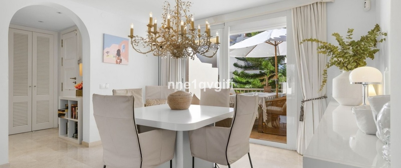 Resale - apartment - Marbella - Cabopino