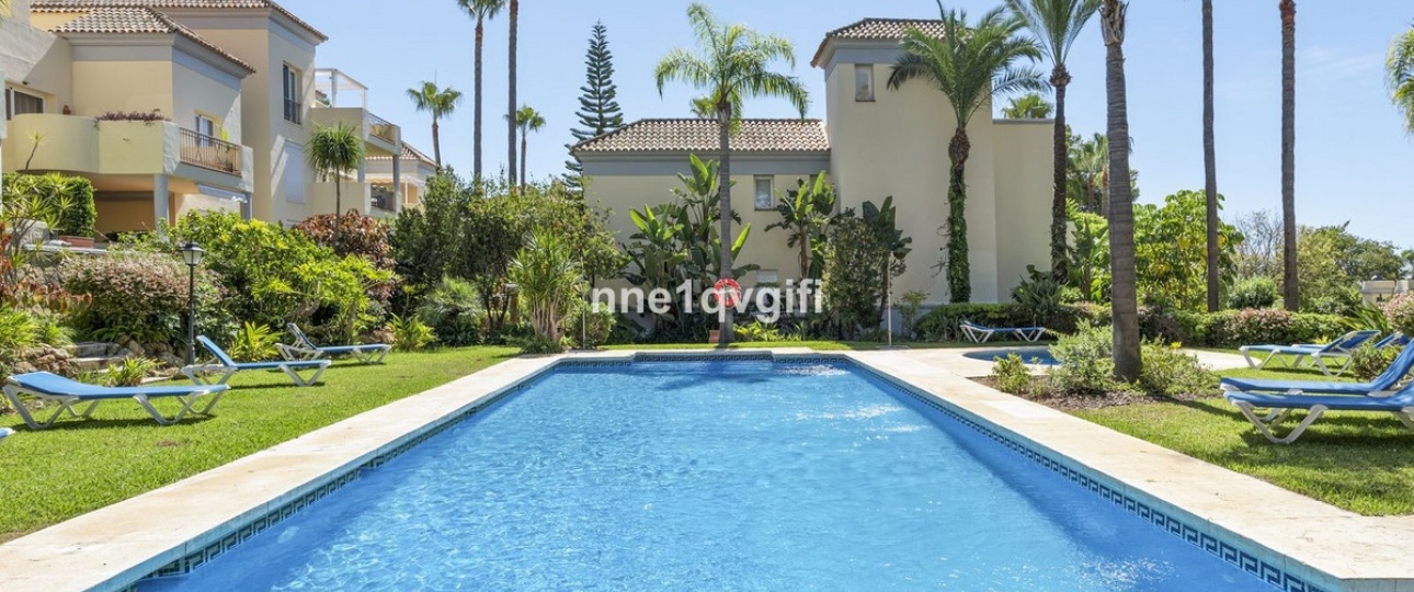 Resale - apartment - Marbella - Cabopino