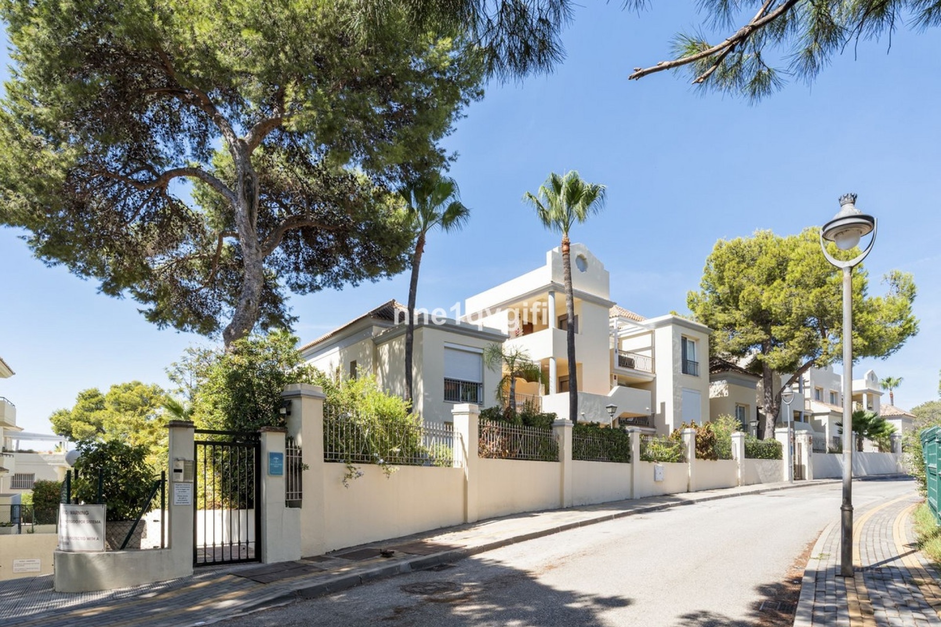 Resale - apartment - Marbella - Cabopino