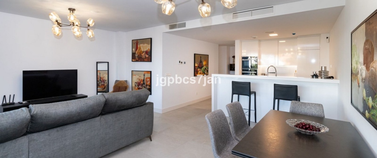 Resale - apartment - Marbella - Cabopino