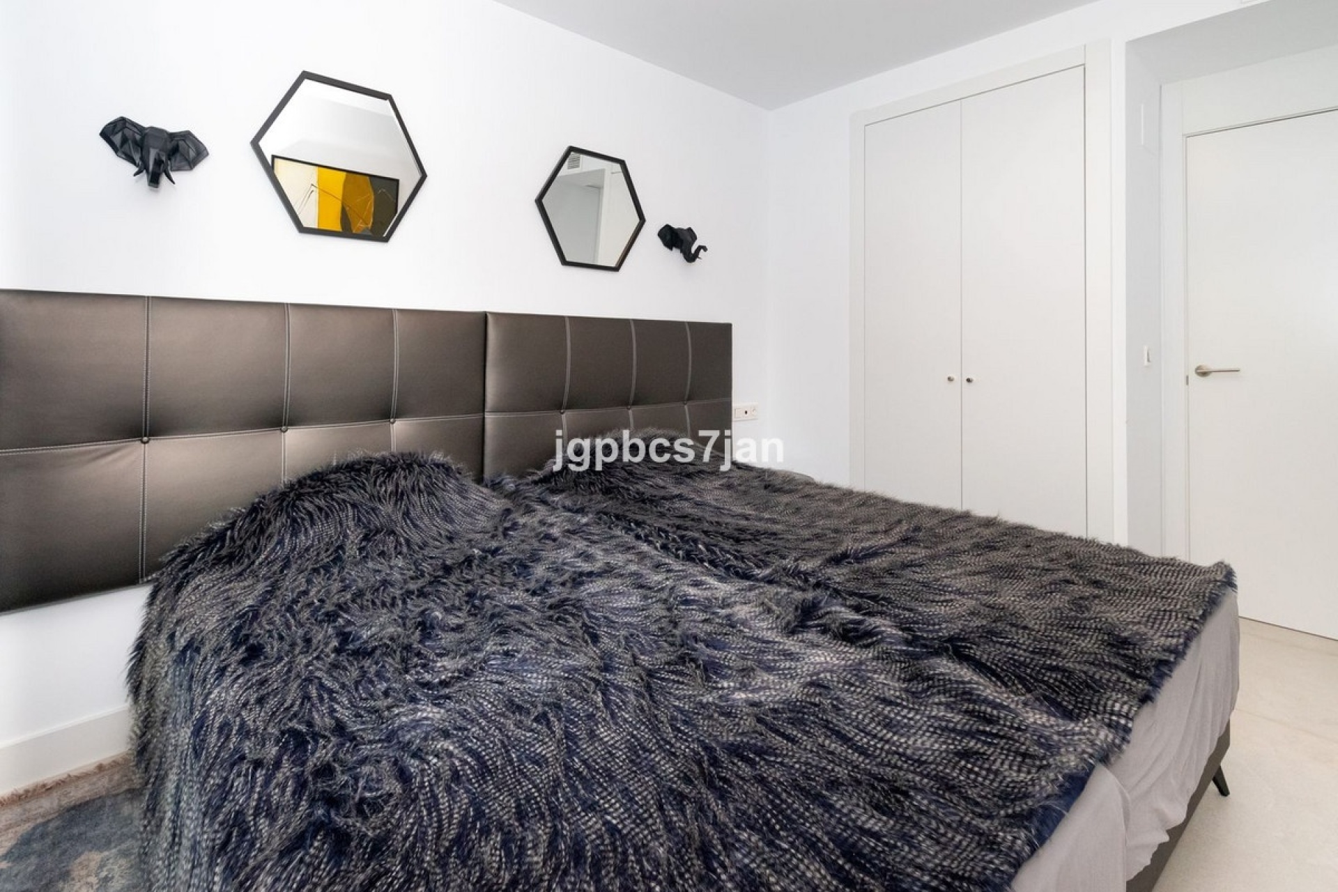 Resale - apartment - Marbella - Cabopino