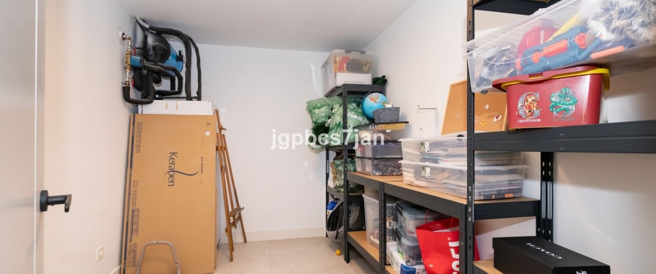 Resale - apartment - Marbella - Cabopino