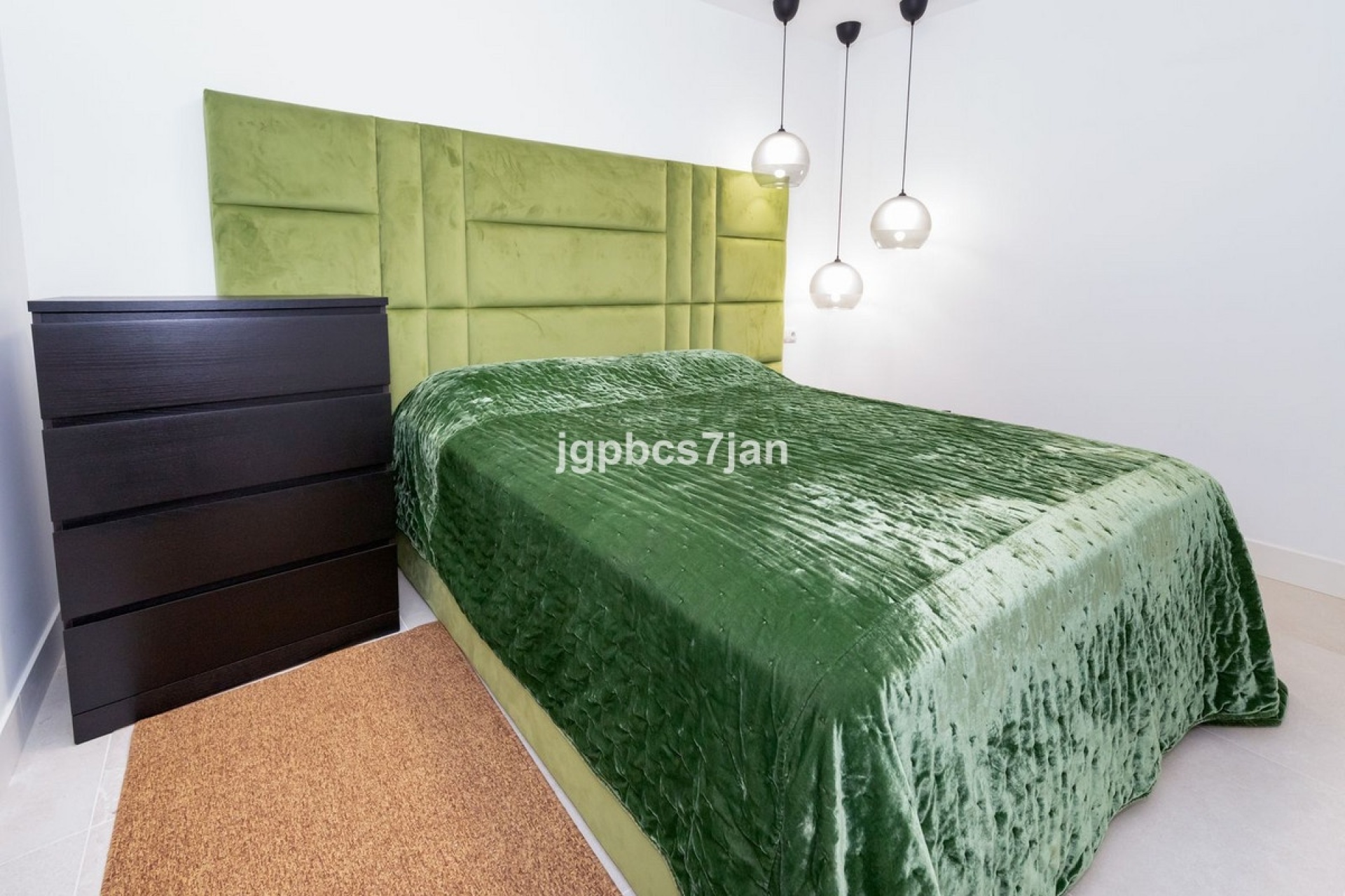 Resale - apartment - Marbella - Cabopino