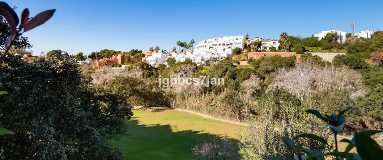 Resale - apartment - Marbella - Cabopino