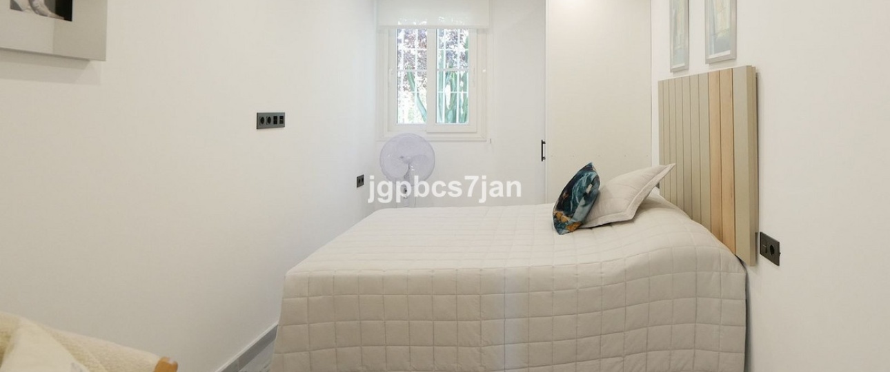 Resale - apartment - Marbella - Cabopino