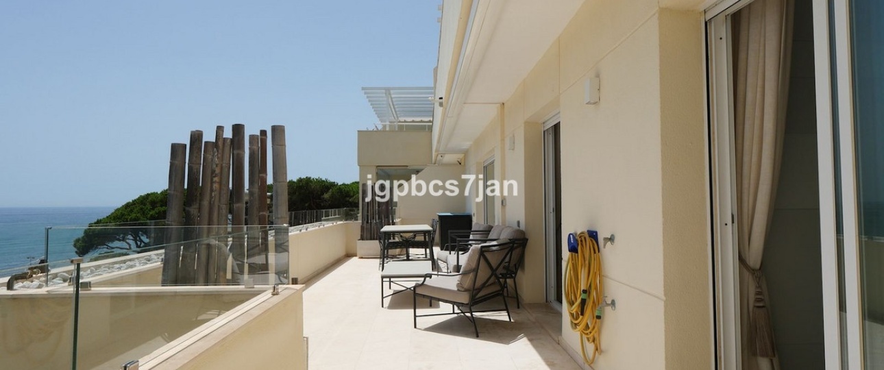 Resale - apartment - Marbella - Cabopino