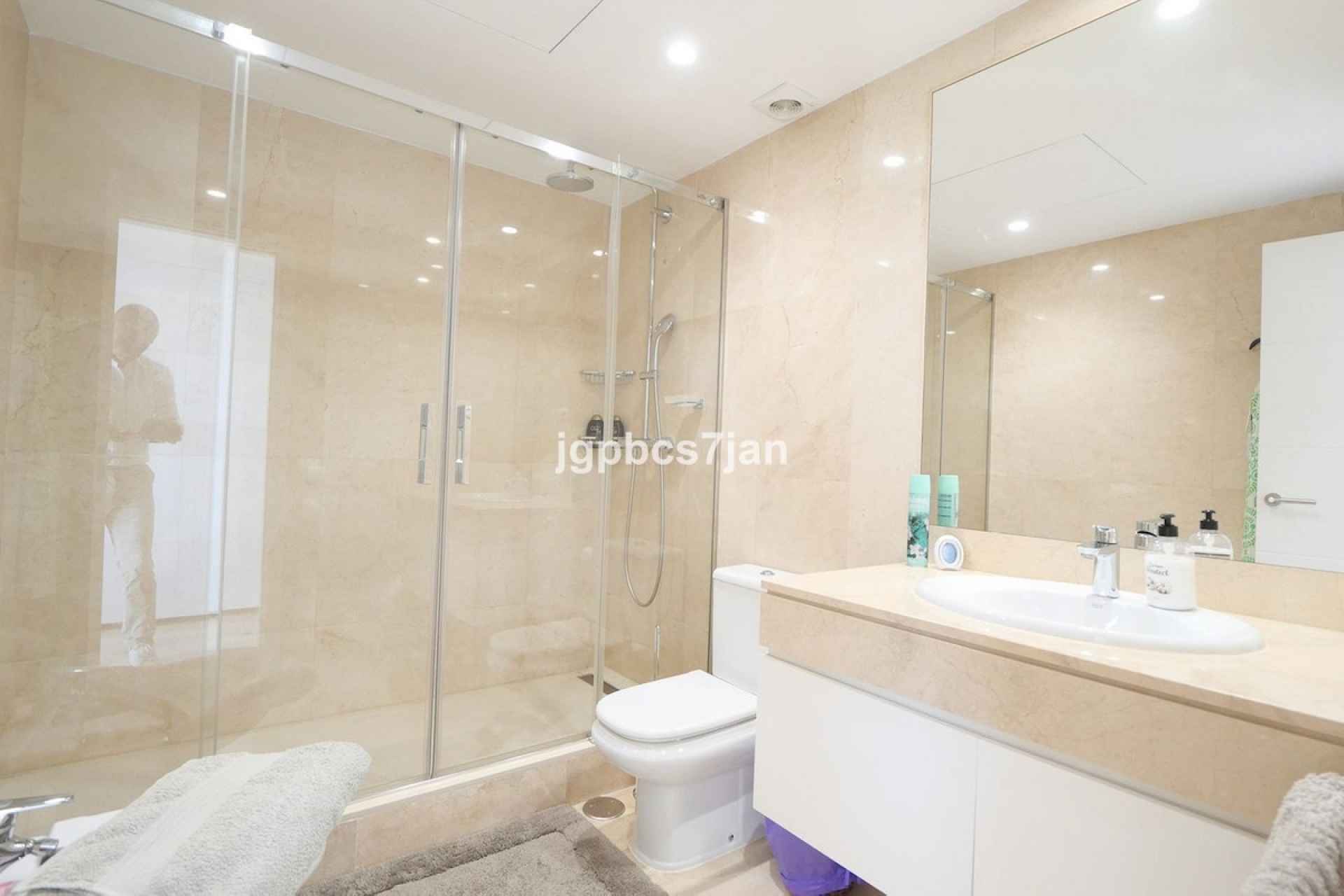 Resale - apartment - Marbella - Cabopino