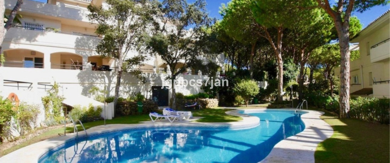 Resale - apartment - Marbella - Cabopino