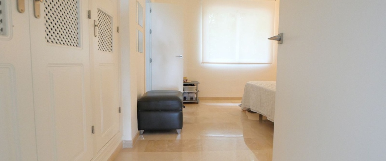 Resale - apartment - Marbella - Cabopino