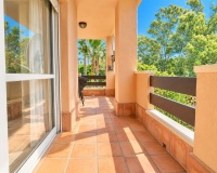 Resale - apartment - Marbella - Cabopino