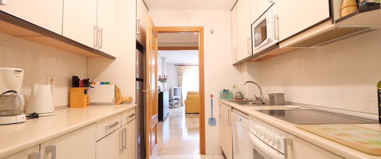 Resale - apartment - Marbella - Cabopino
