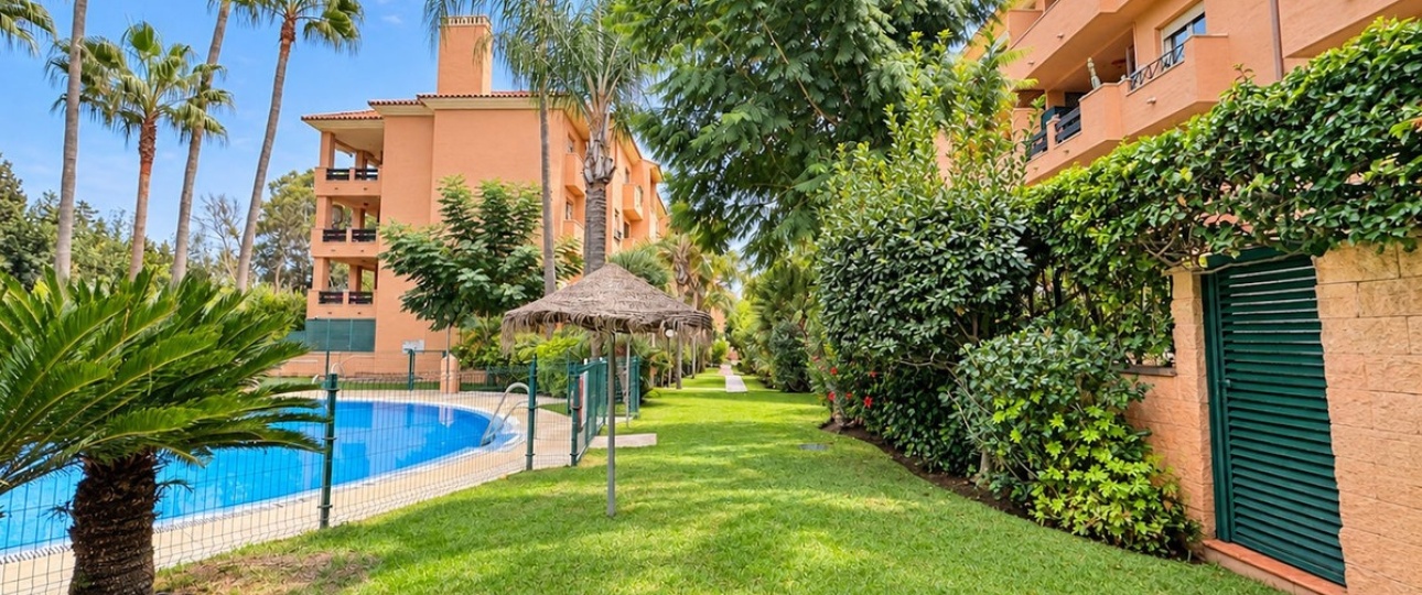Resale - apartment - Marbella - Cabopino