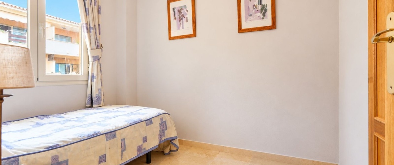 Resale - apartment - Marbella - Cabopino