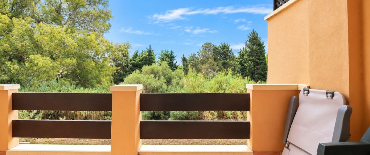 Resale - apartment - Marbella - Cabopino
