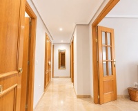Resale - apartment - Marbella - Cabopino