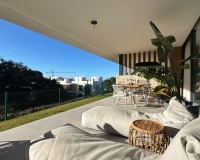 Resale - apartment - Marbella - Cabopino