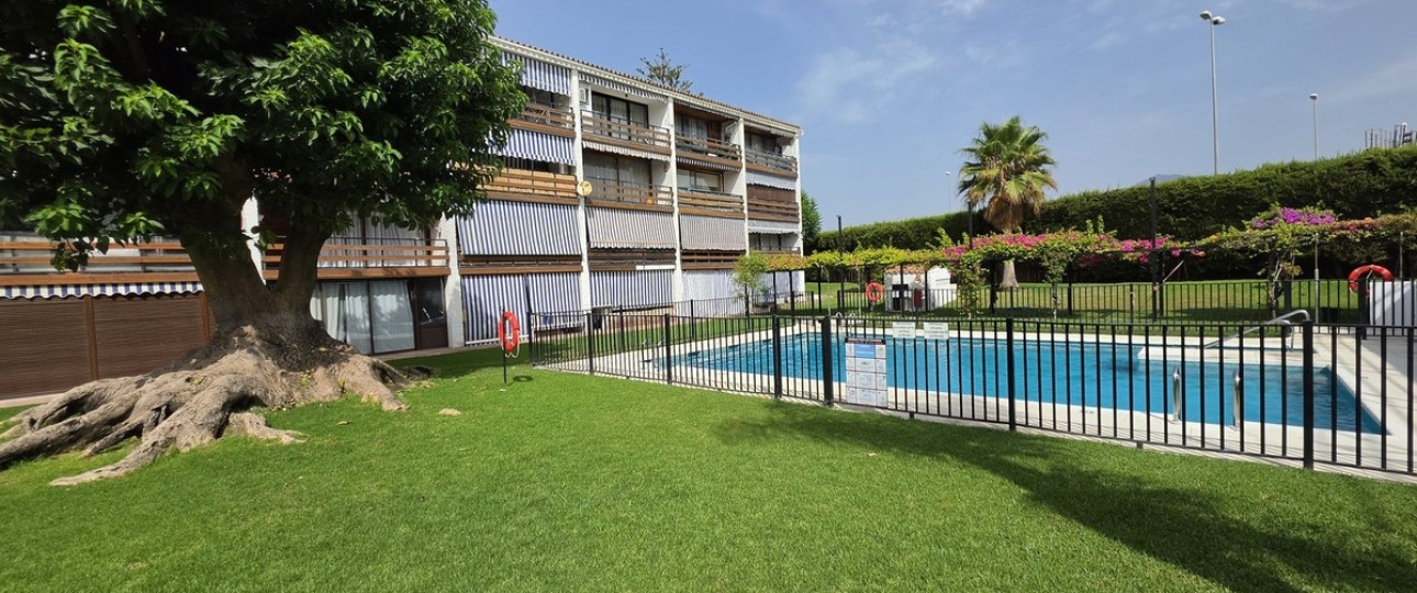 Resale - apartment - Marbella - Cortijo Blanco