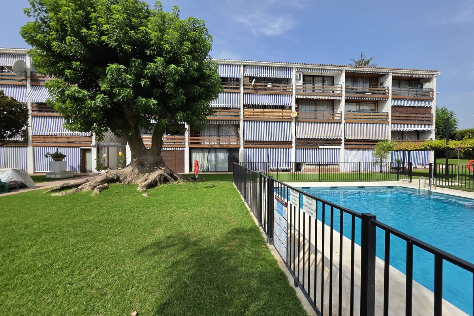 Resale - apartment - Marbella - Cortijo Blanco