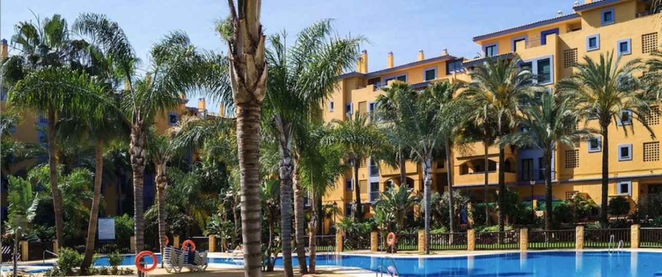 Resale - apartment - Marbella - Cortijo Blanco