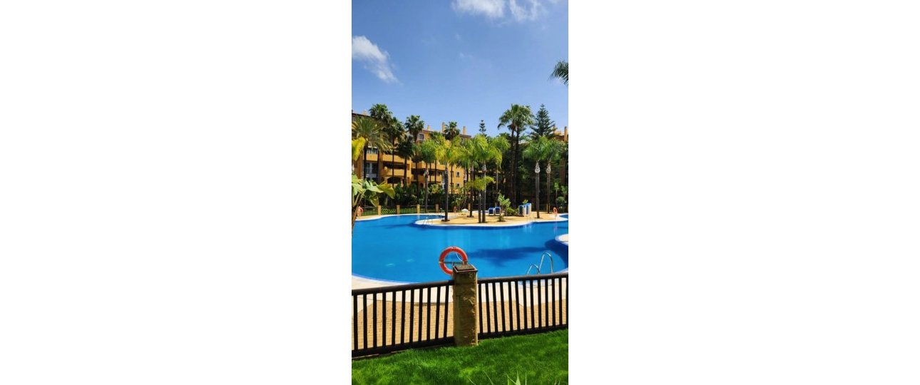 Resale - apartment - Marbella - Cortijo Blanco