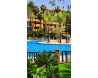 Resale - apartment - Marbella - Cortijo Blanco