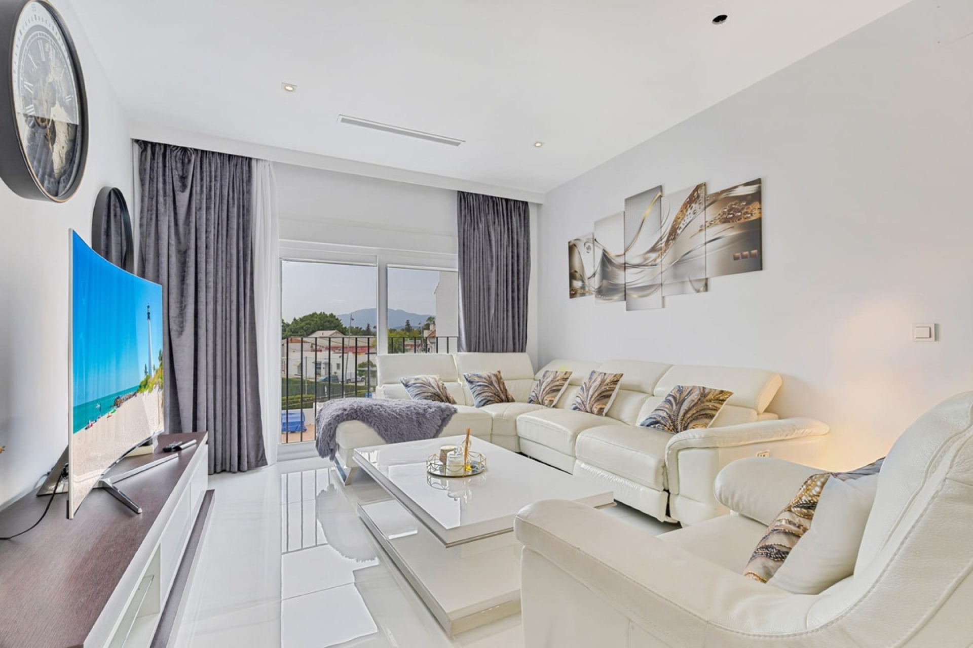 Resale - apartment - Marbella - Cortijo Blanco