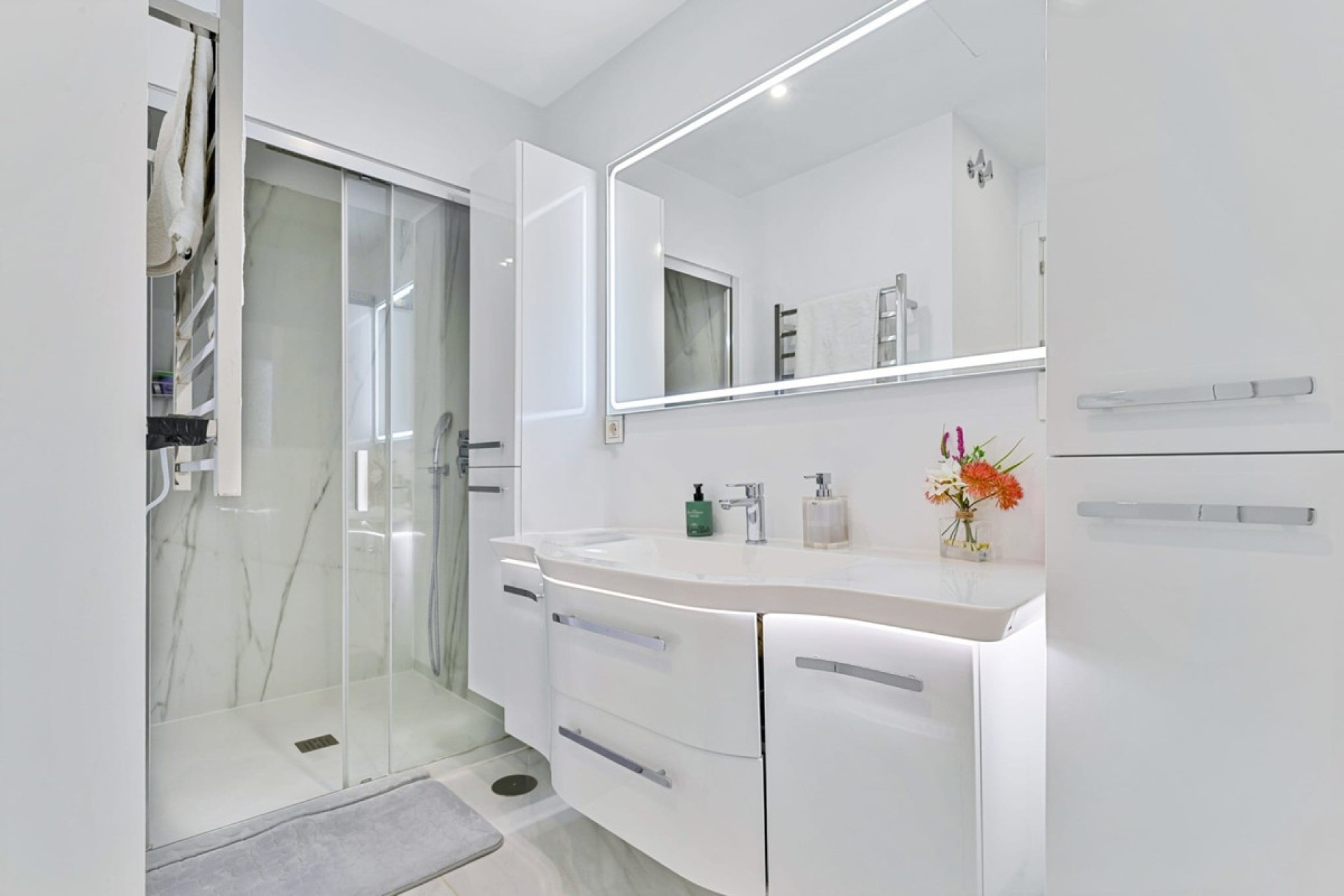 Resale - apartment - Marbella - Cortijo Blanco