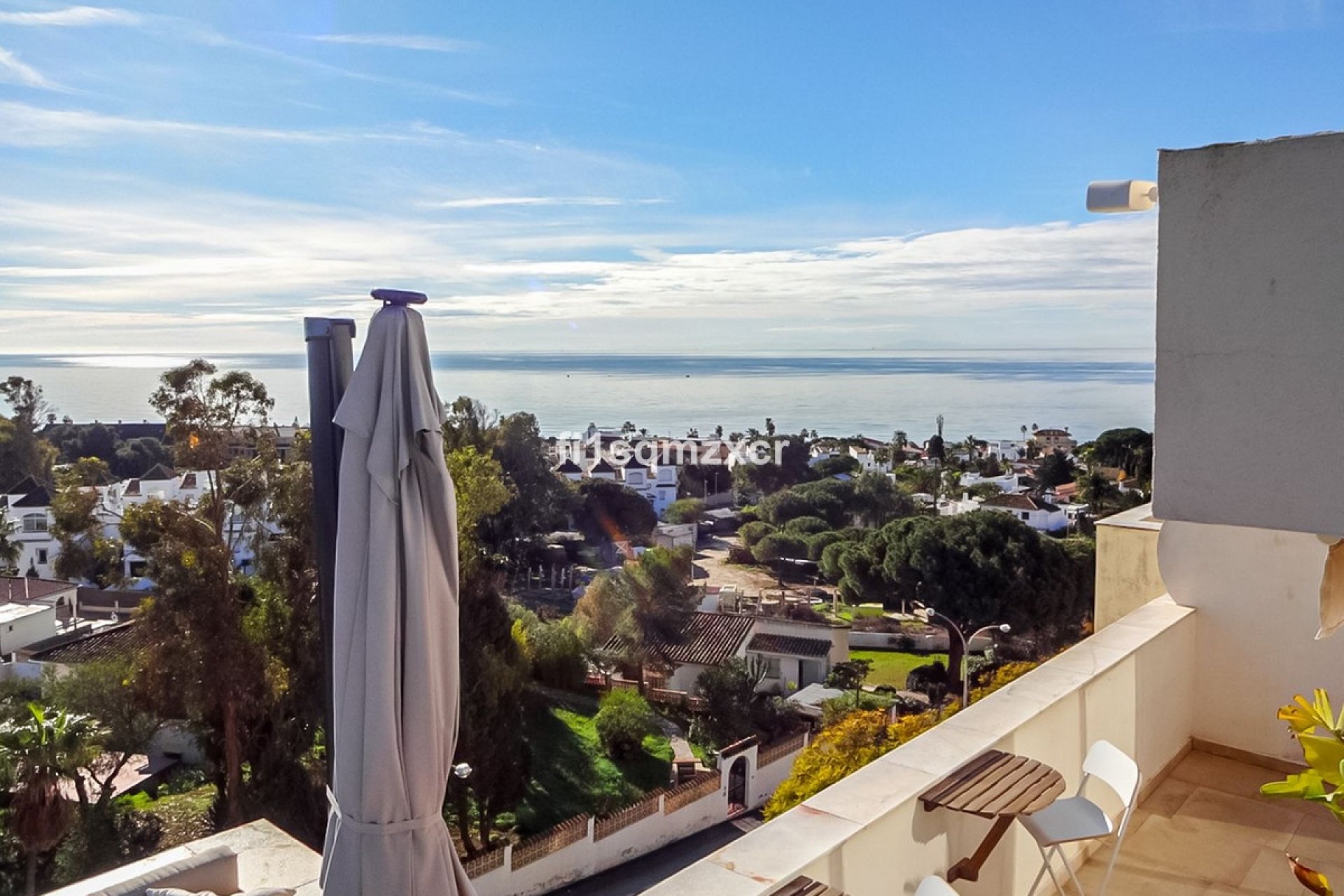 Resale - apartment - Marbella - Costabella