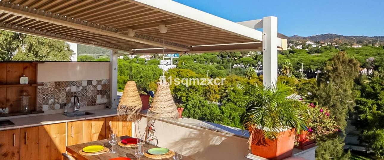 Resale - apartment - Marbella - Costabella