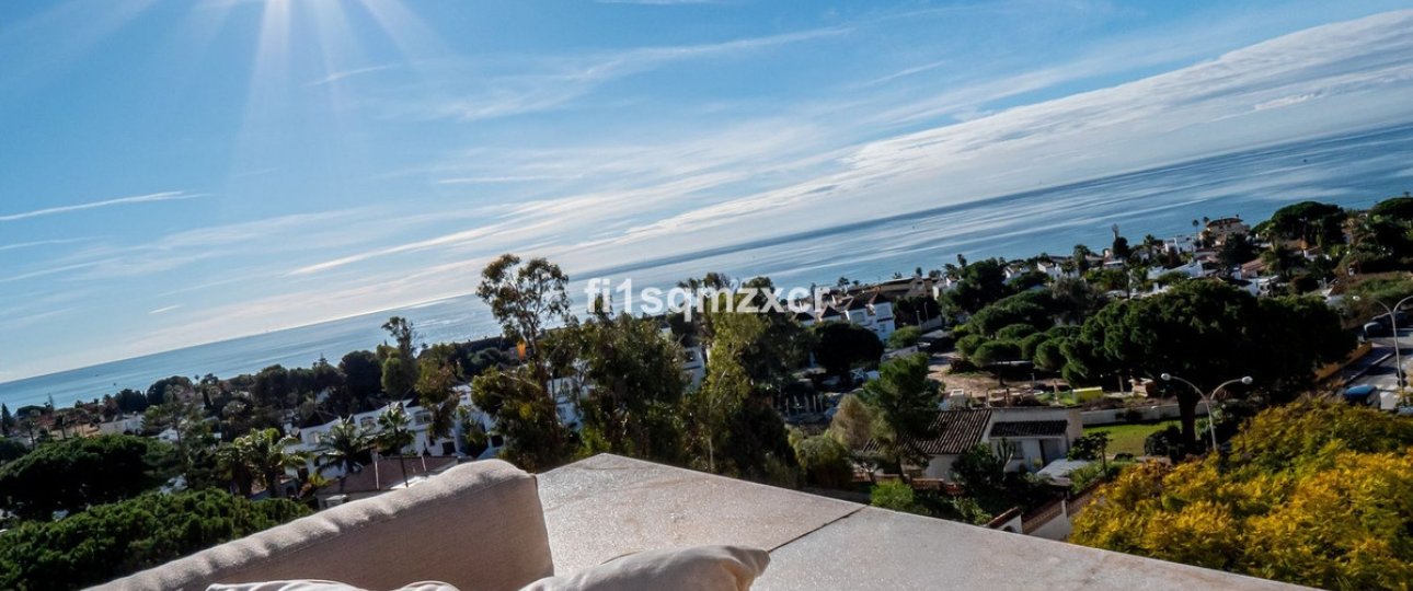 Resale - apartment - Marbella - Costabella