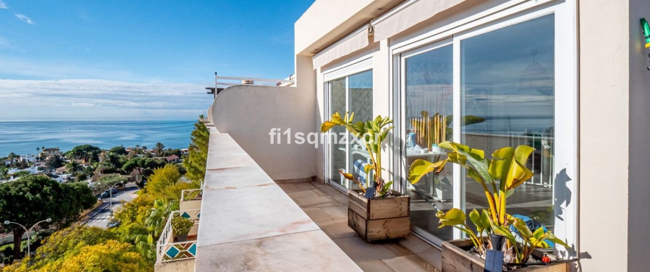 Resale - apartment - Marbella - Costabella