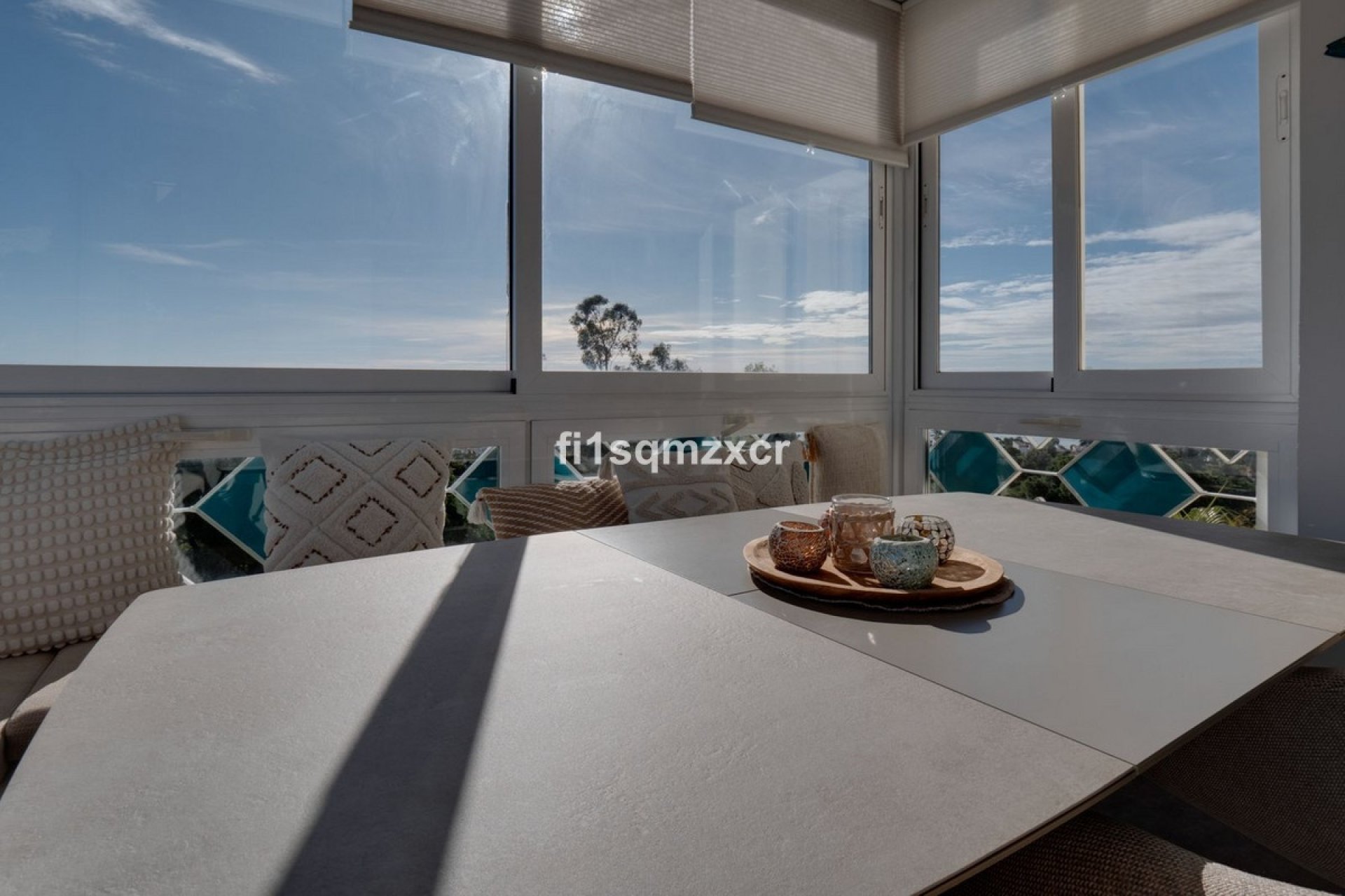 Resale - apartment - Marbella - Costabella