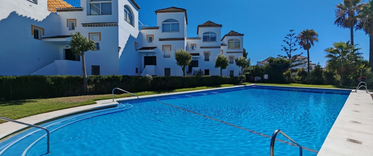 Resale - apartment - Marbella - Costabella