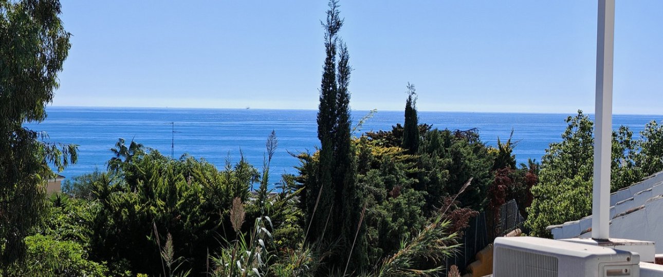 Resale - apartment - Marbella - Costabella