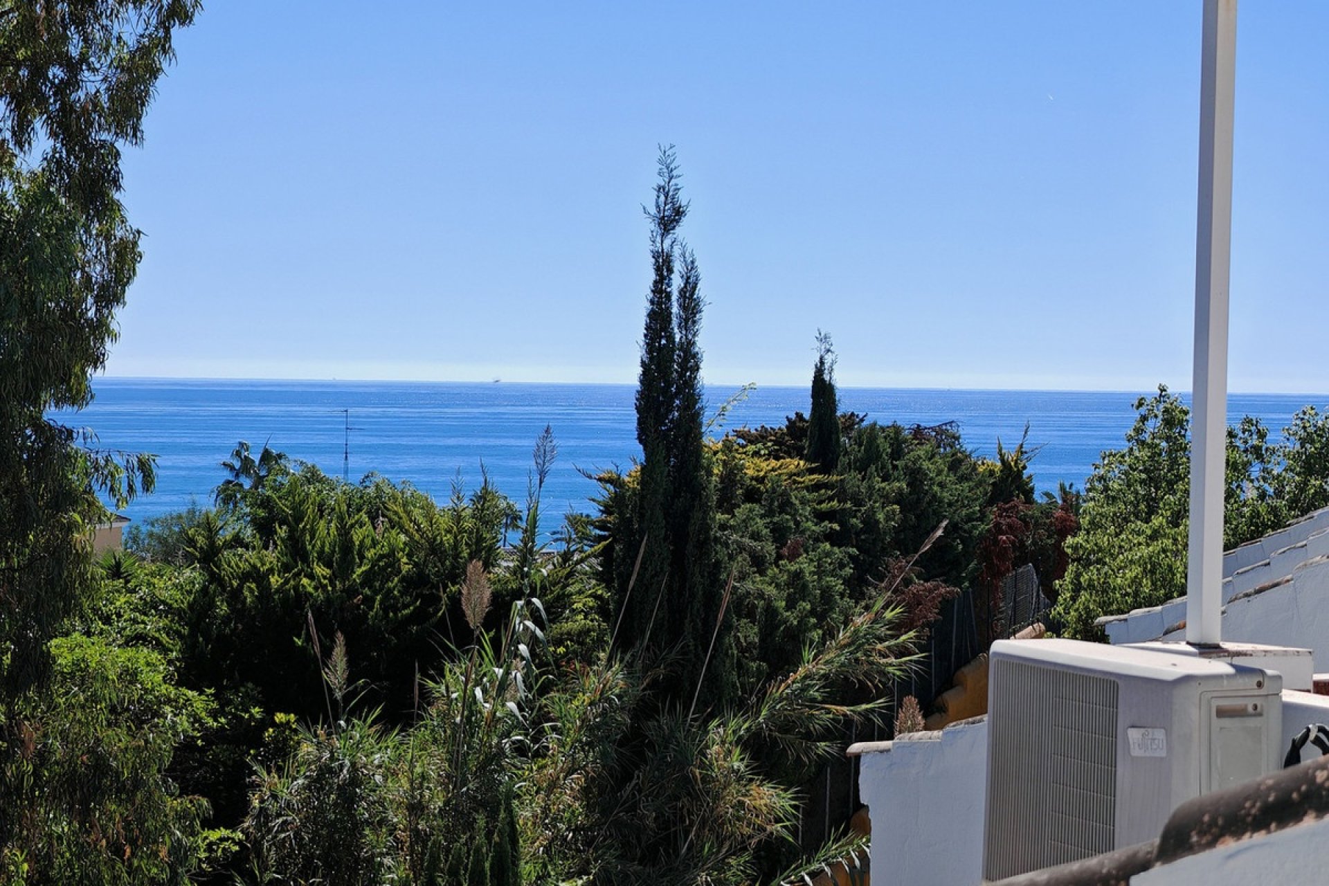 Resale - apartment - Marbella - Costabella