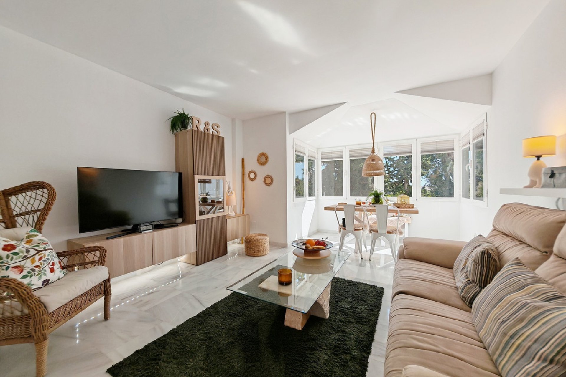 Resale - apartment - Marbella - Costabella