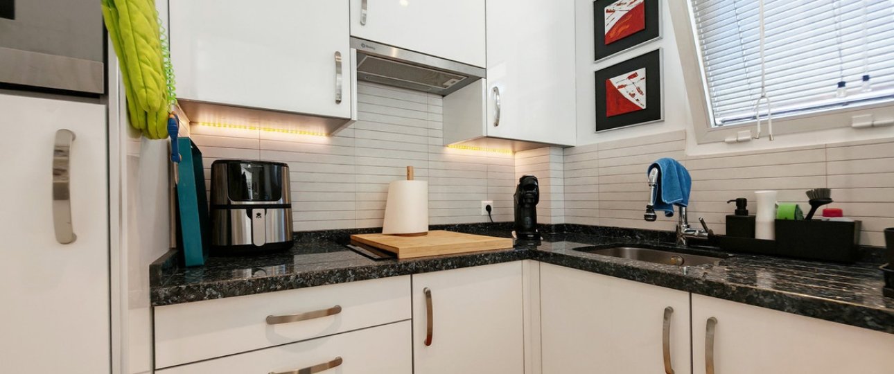 Resale - apartment - Marbella - Costabella