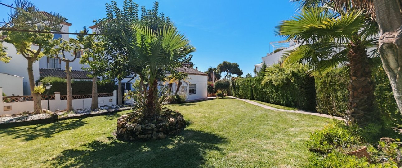 Resale - apartment - Marbella - Costabella