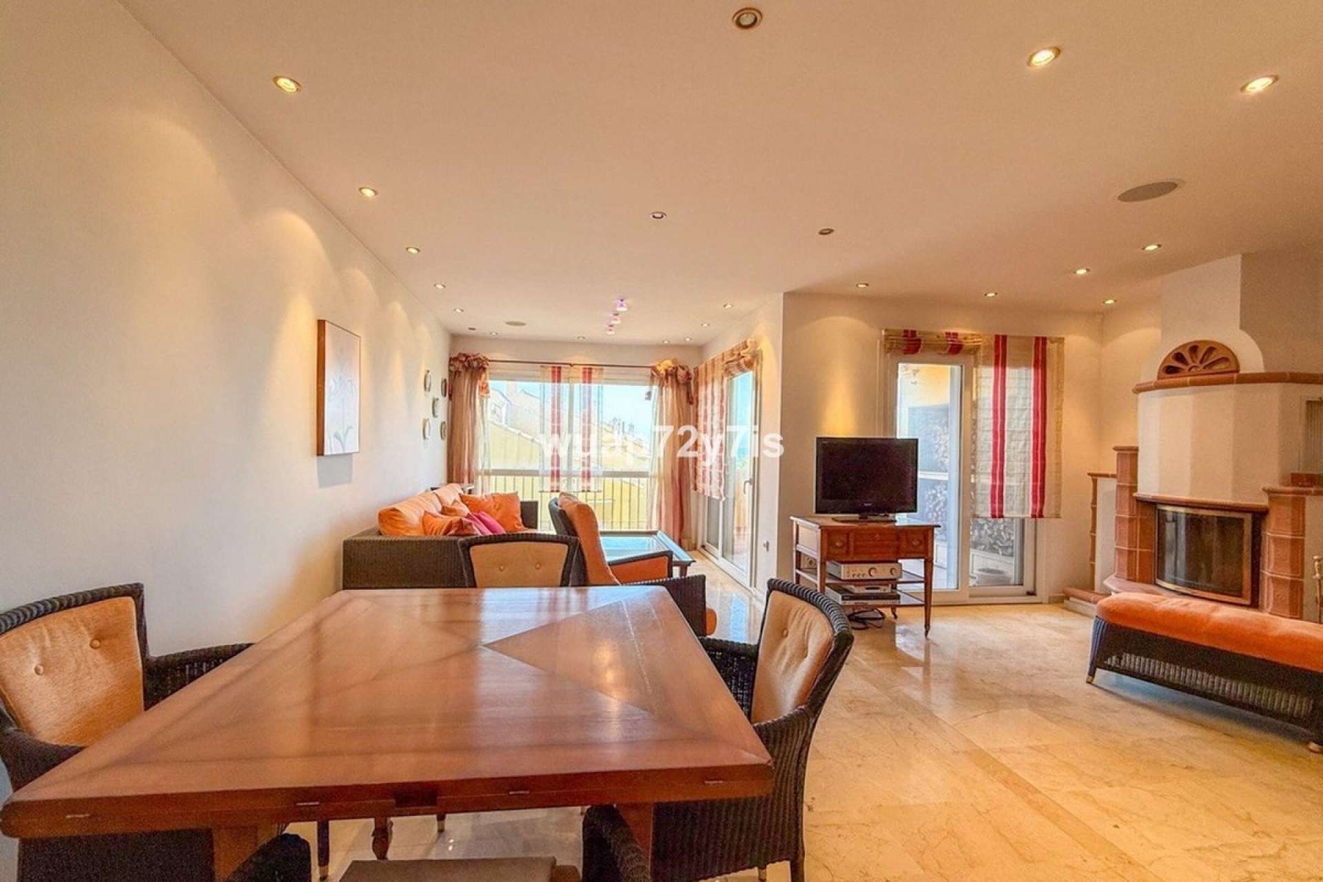 Resale - apartment - Marbella - Costabella