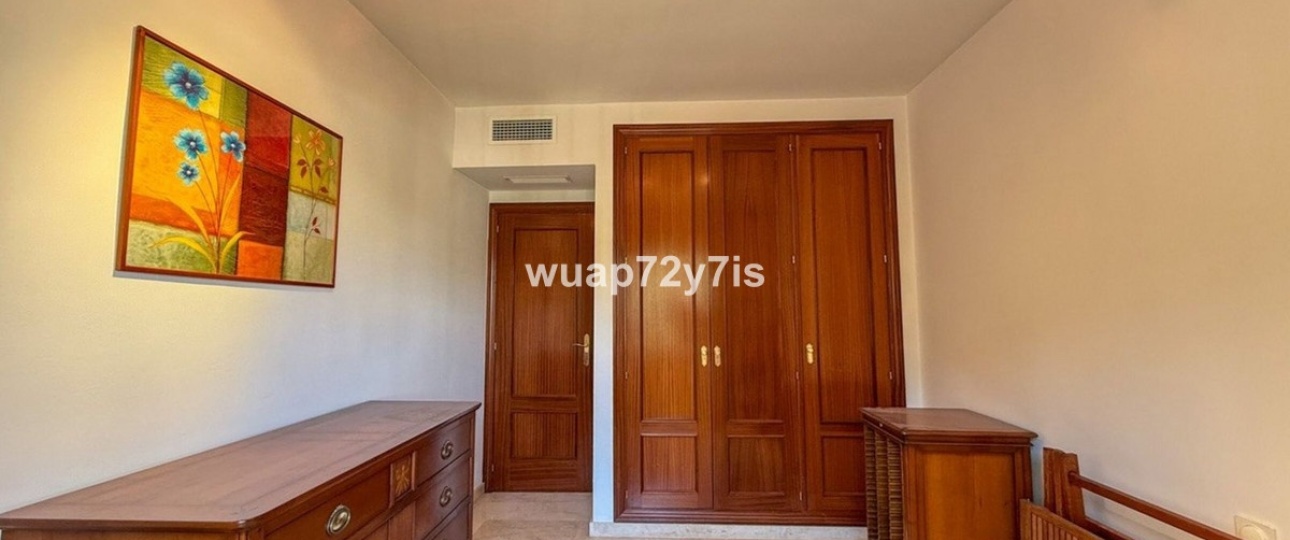 Resale - apartment - Marbella - Costabella