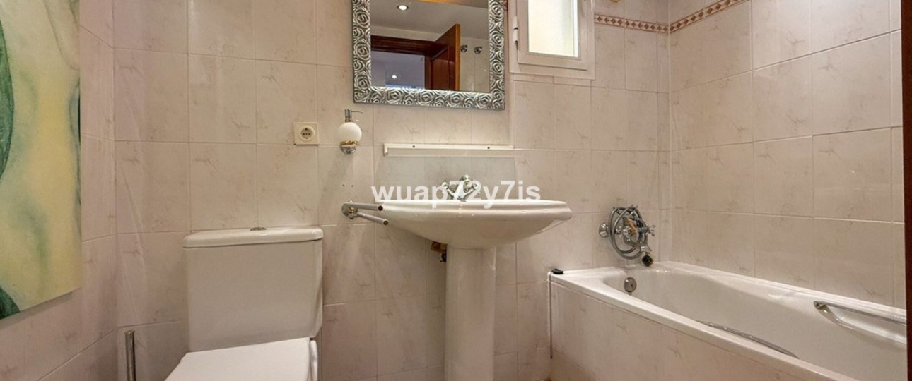 Resale - apartment - Marbella - Costabella
