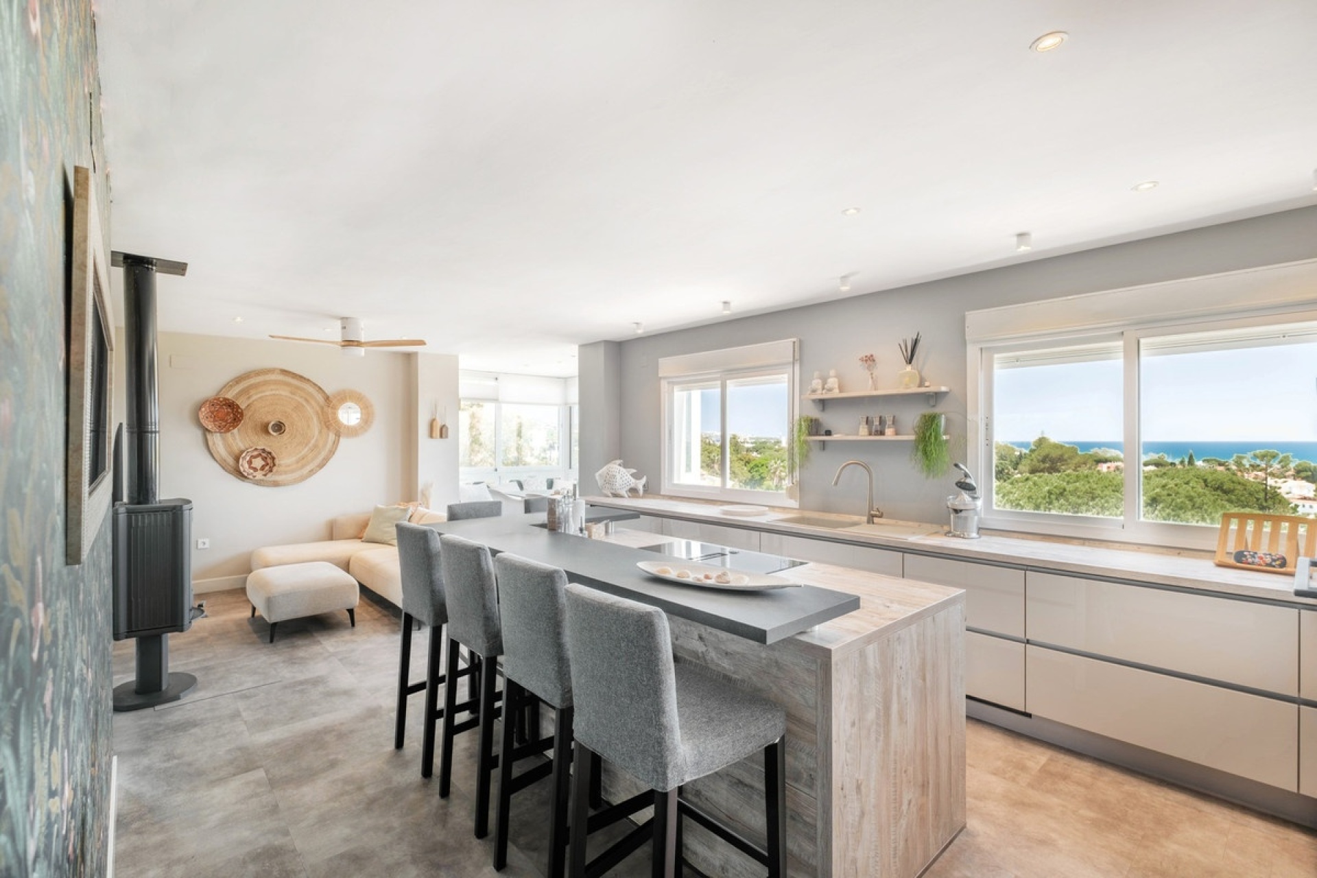 Resale - apartment - Marbella - Costabella