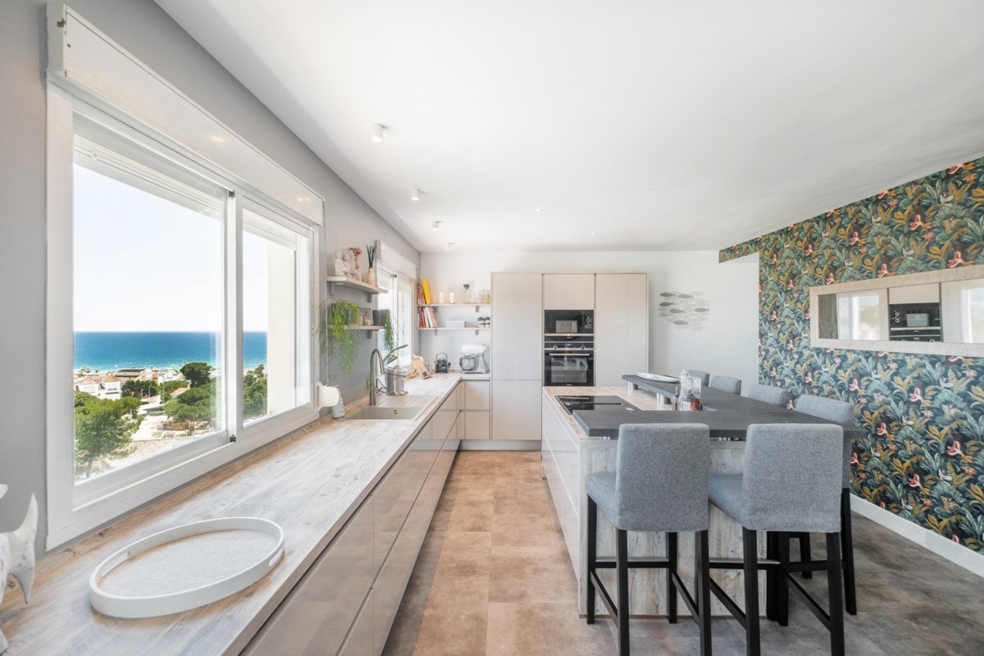 Resale - apartment - Marbella - Costabella