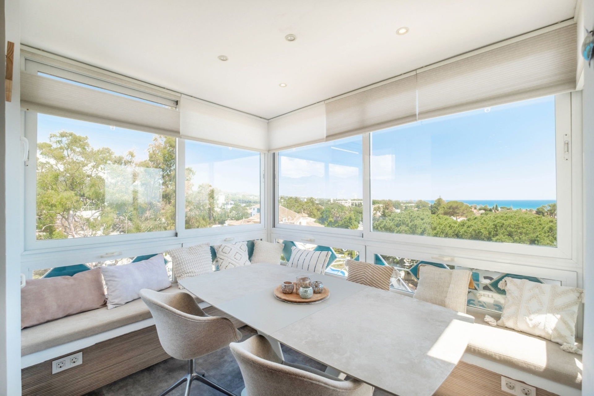 Resale - apartment - Marbella - Costabella