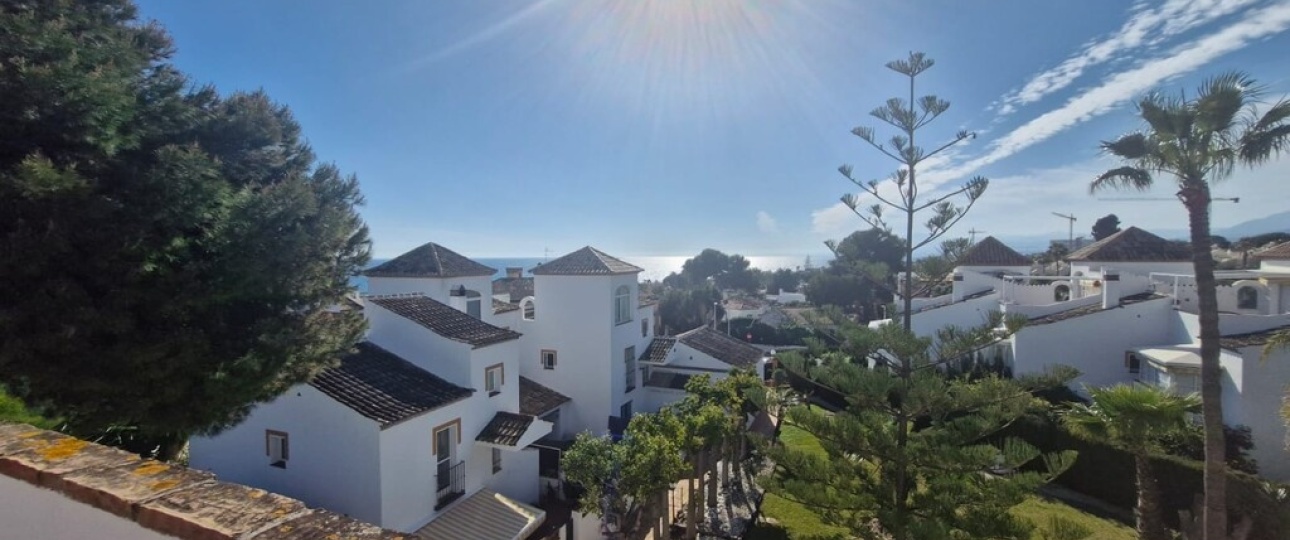 Resale - apartment - Marbella - Costabella