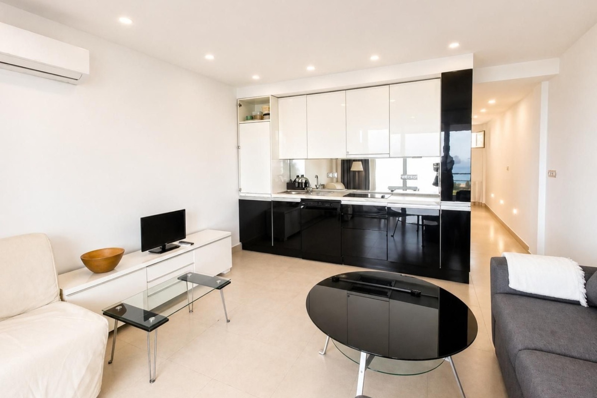 Resale - apartment - Marbella - Costabella