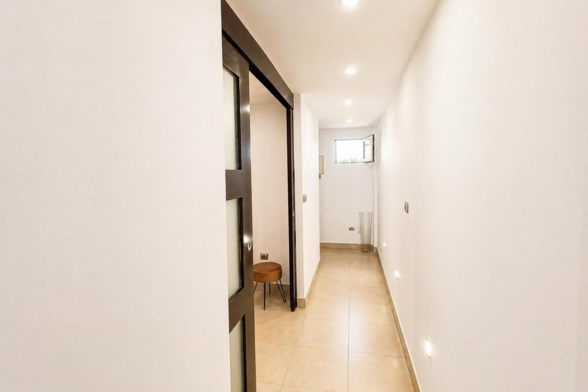 Resale - apartment - Marbella - Costabella