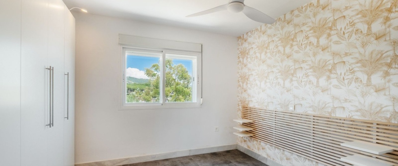 Resale - apartment - Marbella - Costabella